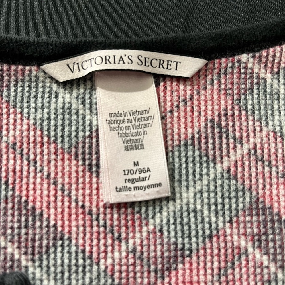 Victoria's Secret red and black plaid pajamas set medium women’s - Picture 2 of 7